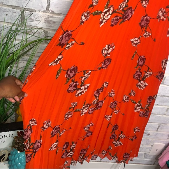 LULUS | Loved By You Red Orange Floral Print Long Pleated Chiffon Maxi Dress - Picture 8 of 13